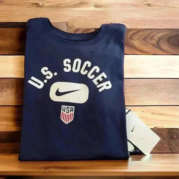 Nike Women's USMNT/USWNT '22 Legend Navy T-Shirt Size Large. #goldmedalwinners. - Picture 3 of 3